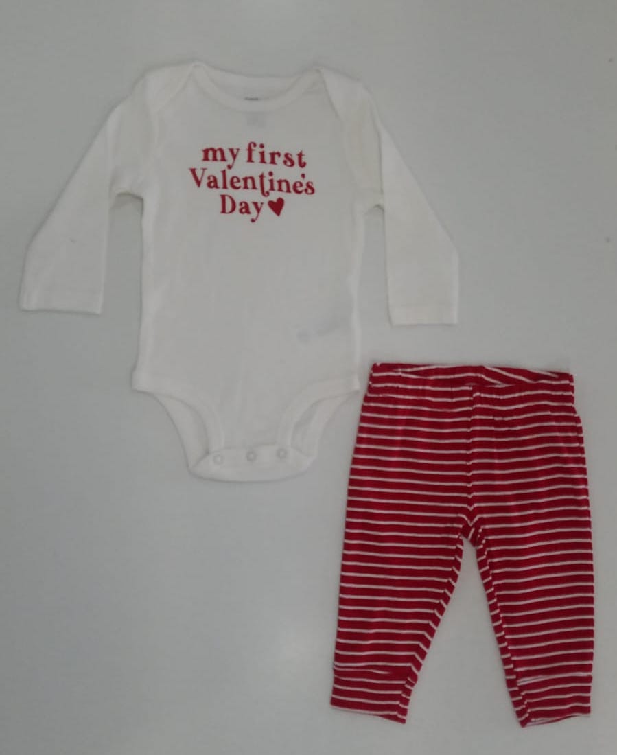 Carter's 2pc Valentine's Outfit