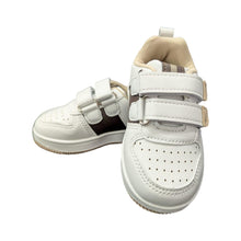 Load image into Gallery viewer, Tiny Tots Brown Sneakers
